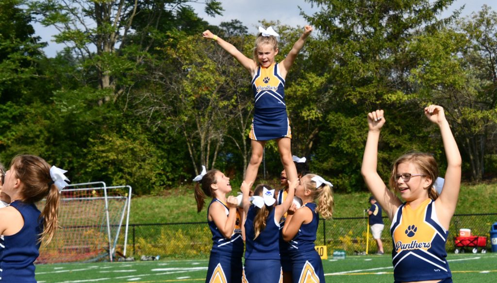 panther_football_cheer_0000s_0054_DSC_5139