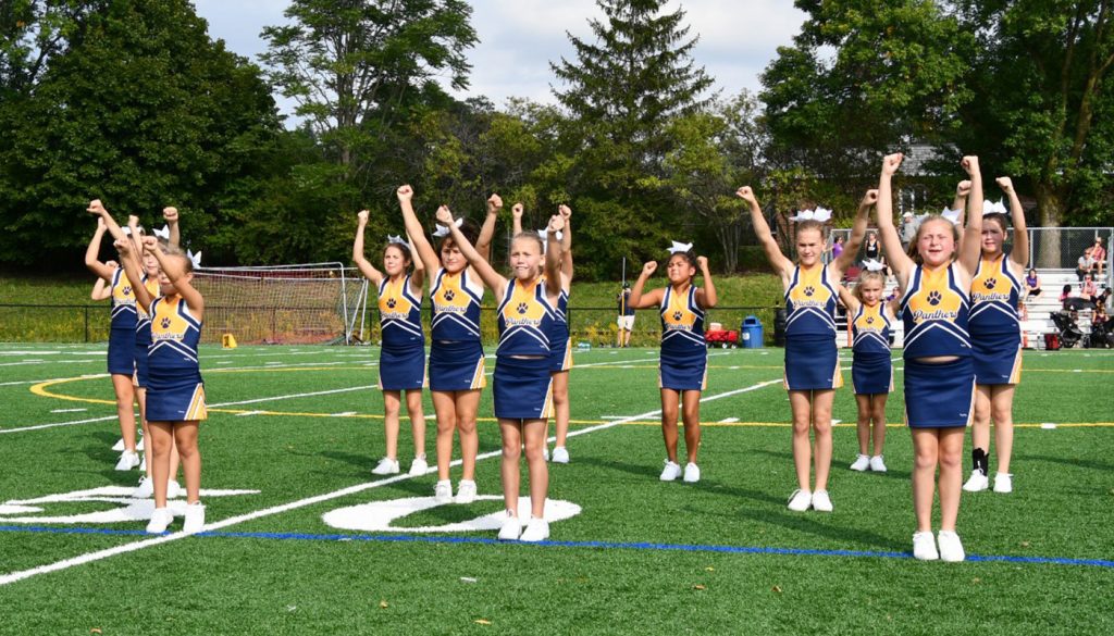 panther_football_cheer_0000s_0056_DSC_5129